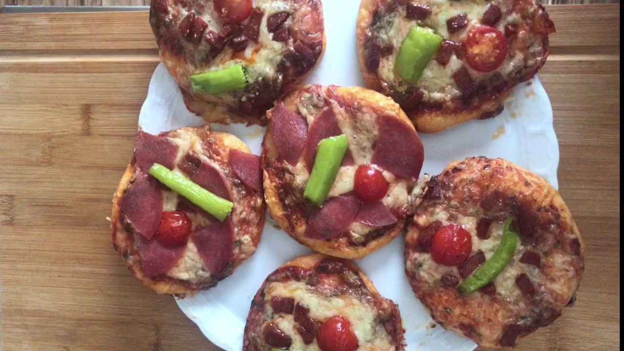 Pizza aus Sonntagsbrötchen Teig / Pizza ohne viel Aufwand / kolay pizzası