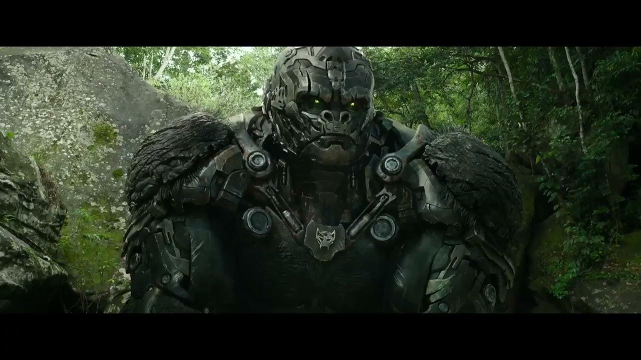 Optimus Prime confronts the Maximals and Optimist Primal