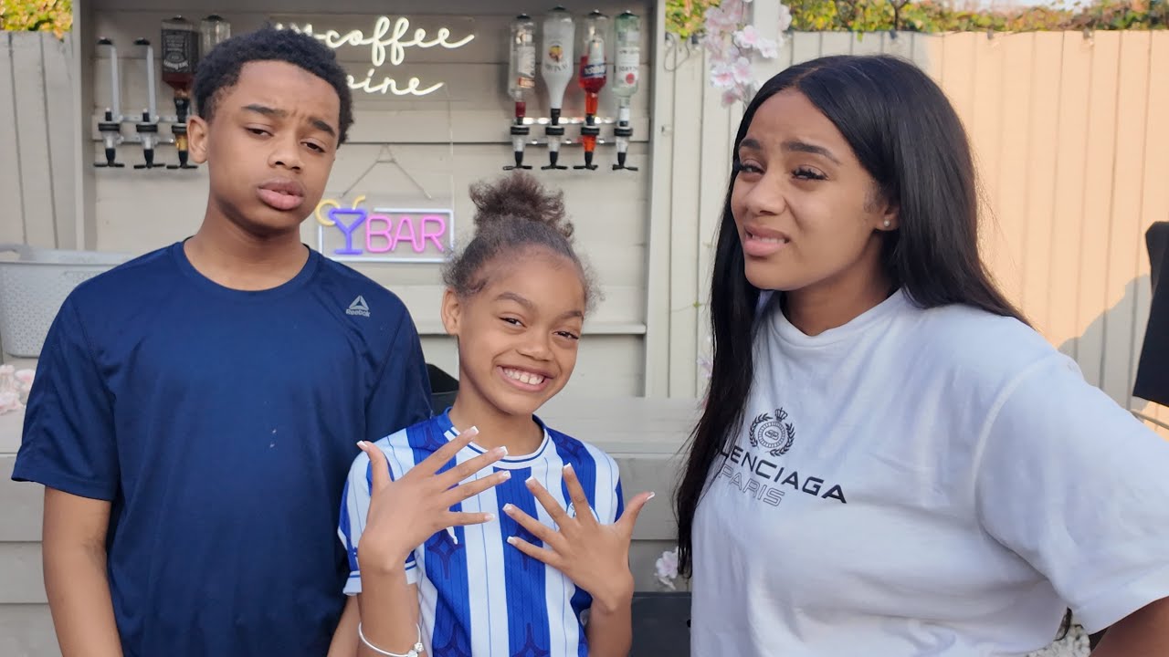 IS KHALIL SMARTER THAN HIS 21 YEAR OLD SISTER? + JADA GETS HER NAILS DONE FOR THE FIRST TIME 💅