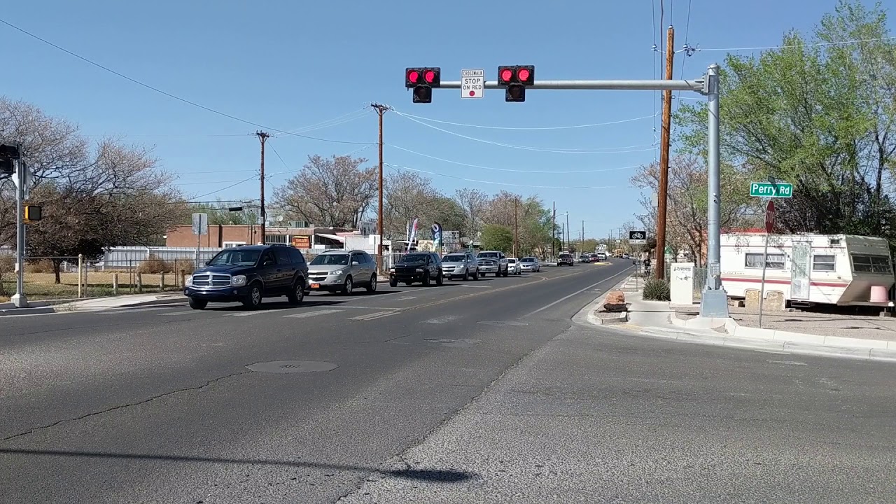 HAWK Signal Isleta at Perry/McEwen 4.9.18
