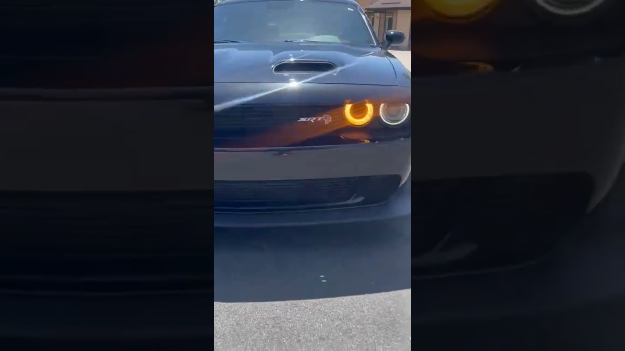 Challenger SRT Hellcat Widebody - Manual
