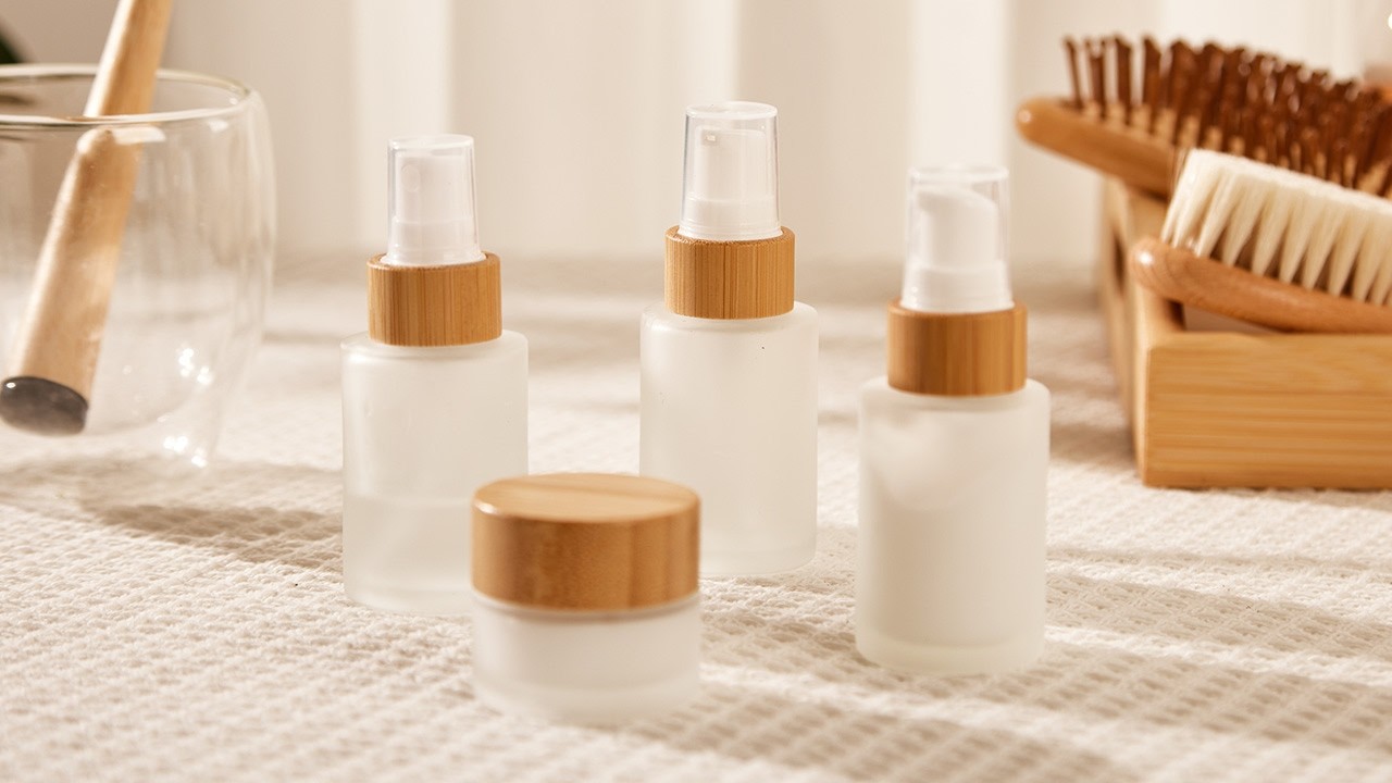 Chenshia Frosted Glass Travel Bottle Set with Bamboo Lid