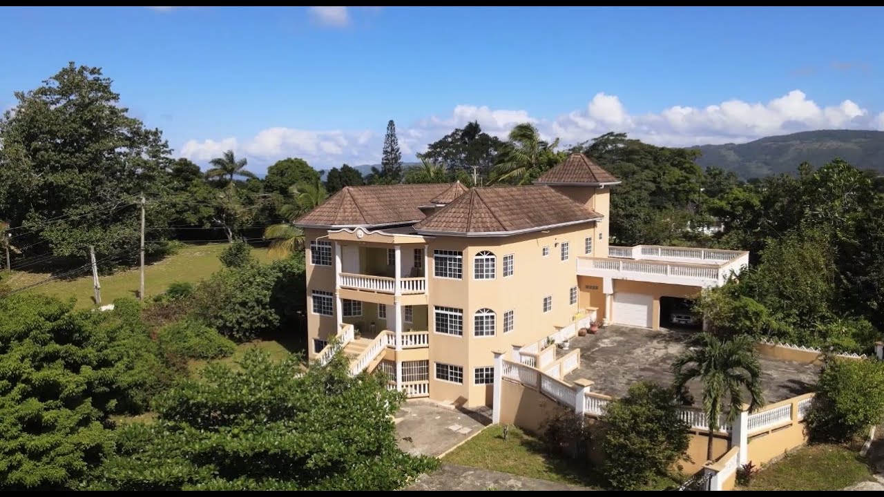 8 Bedroom 6 bathroom House For Sale | Ingleside | MANDEVILLE , MANCHESTER , JAMAICA