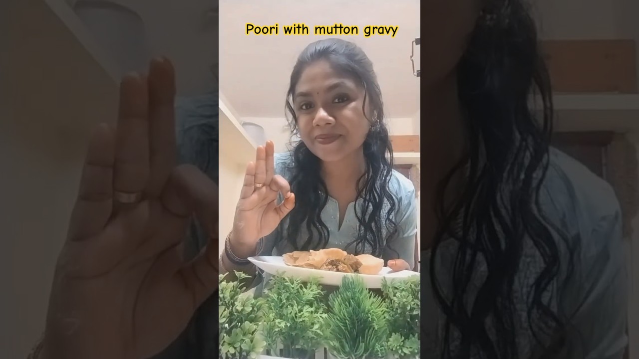 poori with mutton gravy 