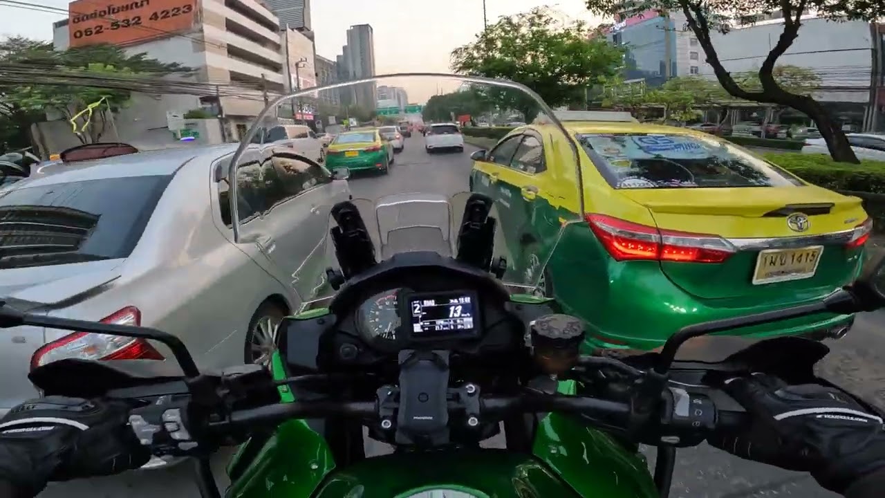 สบายสุดสายทัวริ่ง รีวิว Versys 1000 SE นุ่มเนียน เทคโนโลยีจัดเต็ม !!