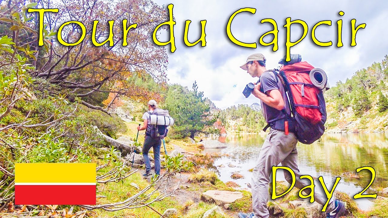 Tour of Pyrenees Mountain Lakes on atmospheric autumn day |Tour du Capcir Lake Vallserra-Lake d&rsquo;Aude