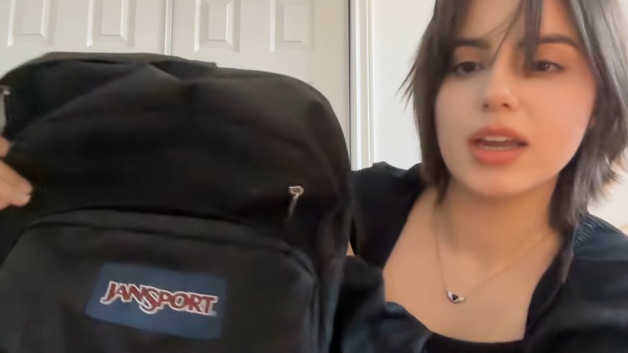 asmr what's in my backpack 🎒.ᐣ