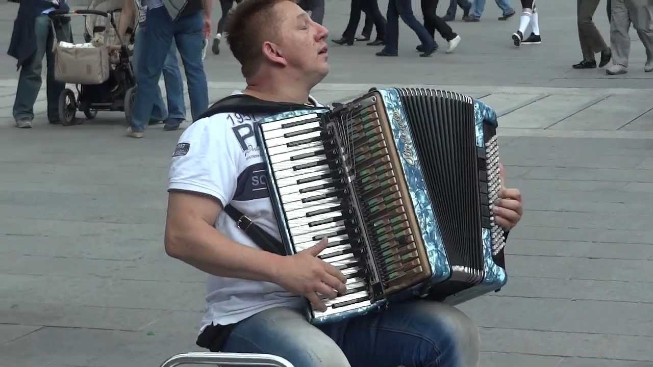 Ivan Hajek playing accordion at Marienplatz Munich (May 2012)