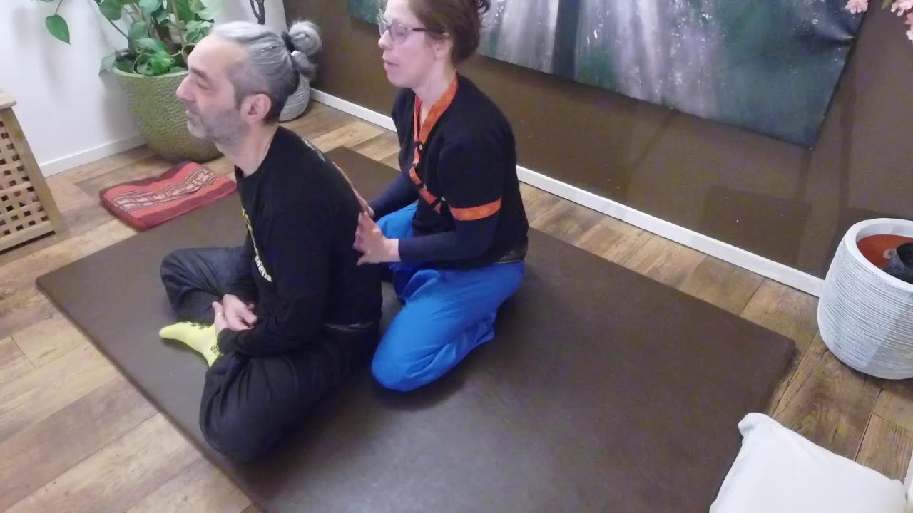 Thai Hand Method – Massage Class Level 1 | Week 4 of Our 52-Week Massage Challenge