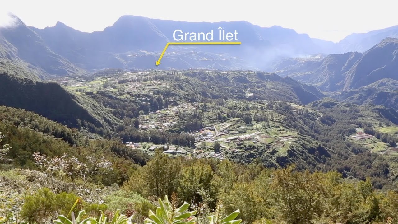 Des Routes et des Hommes - RD52 Grand îlet (4/4)