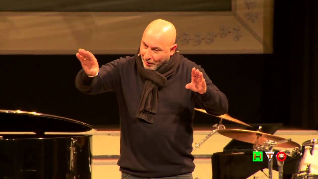 A Teatro con il Cuore - Spettacolo di Maurizio Battista - www.HTO.tv