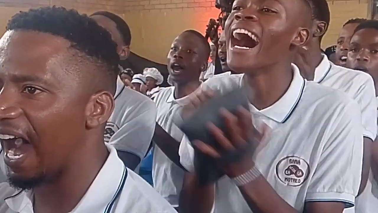 Moya oye bathong....ke Bana Ba Lejoe La Motheo MA ha bare ho wena 