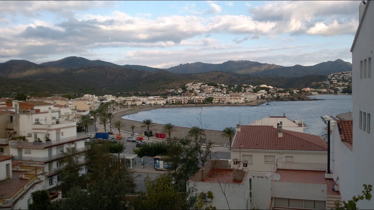 LLANCA  EN  CATALOGNE  DANS LA PROVINCE  DE GERONE  AU NORD DE LA COSTA BRAVA