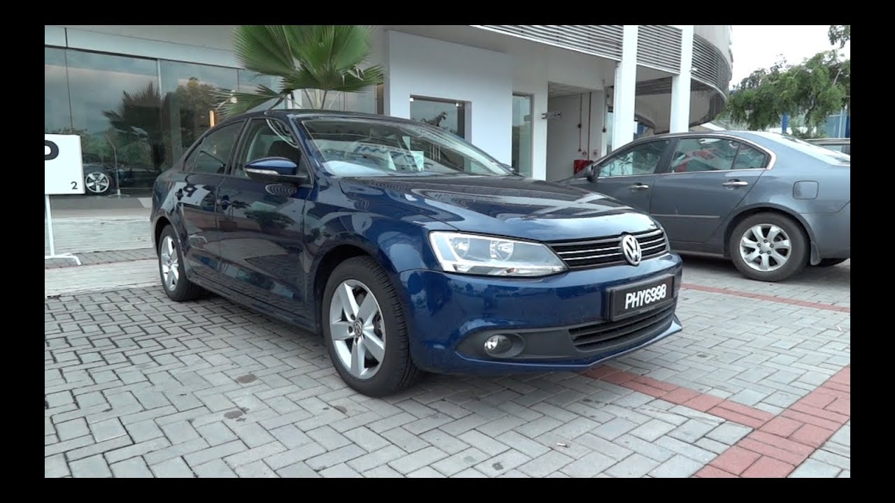 2011 Volkswagen Jetta TSI Start-Up and Full Vehicle Tour