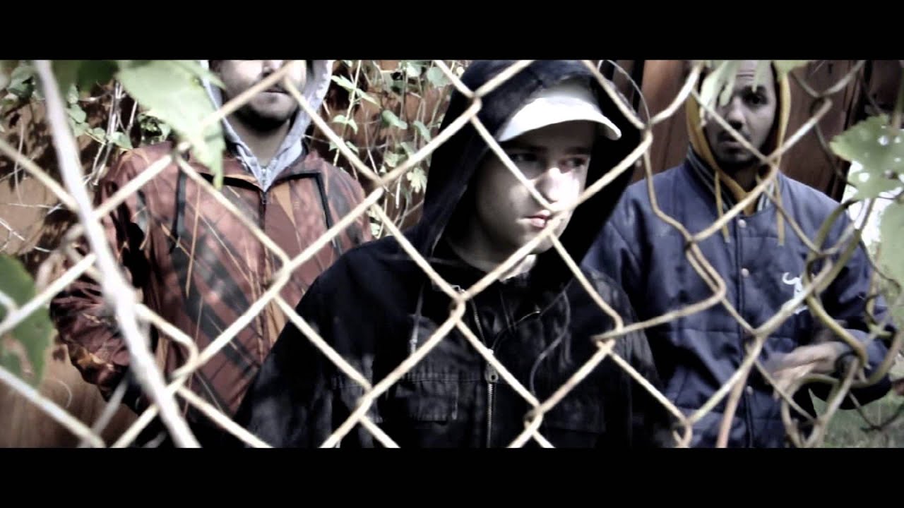 Clan`destin f. Traian & DJ Kirumba - Miliardele furate / 2013 / Moldova