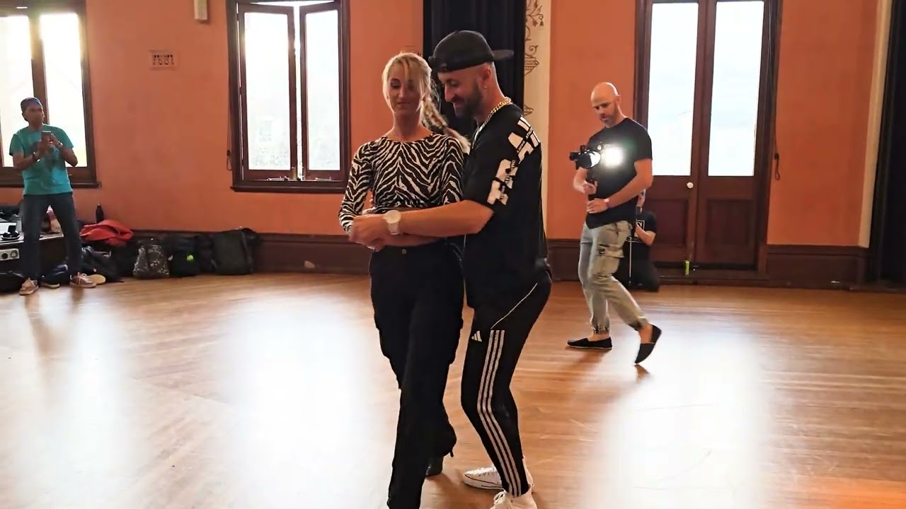 2 Ronie Saleh & Frida 🎼Stefanio Lima & YnG Cole🎥