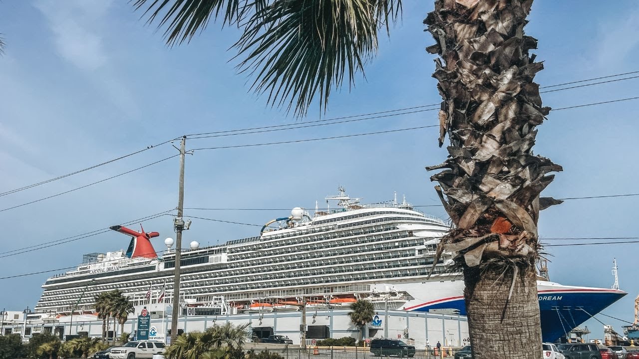 Let's set sail on the Carnival Dream!