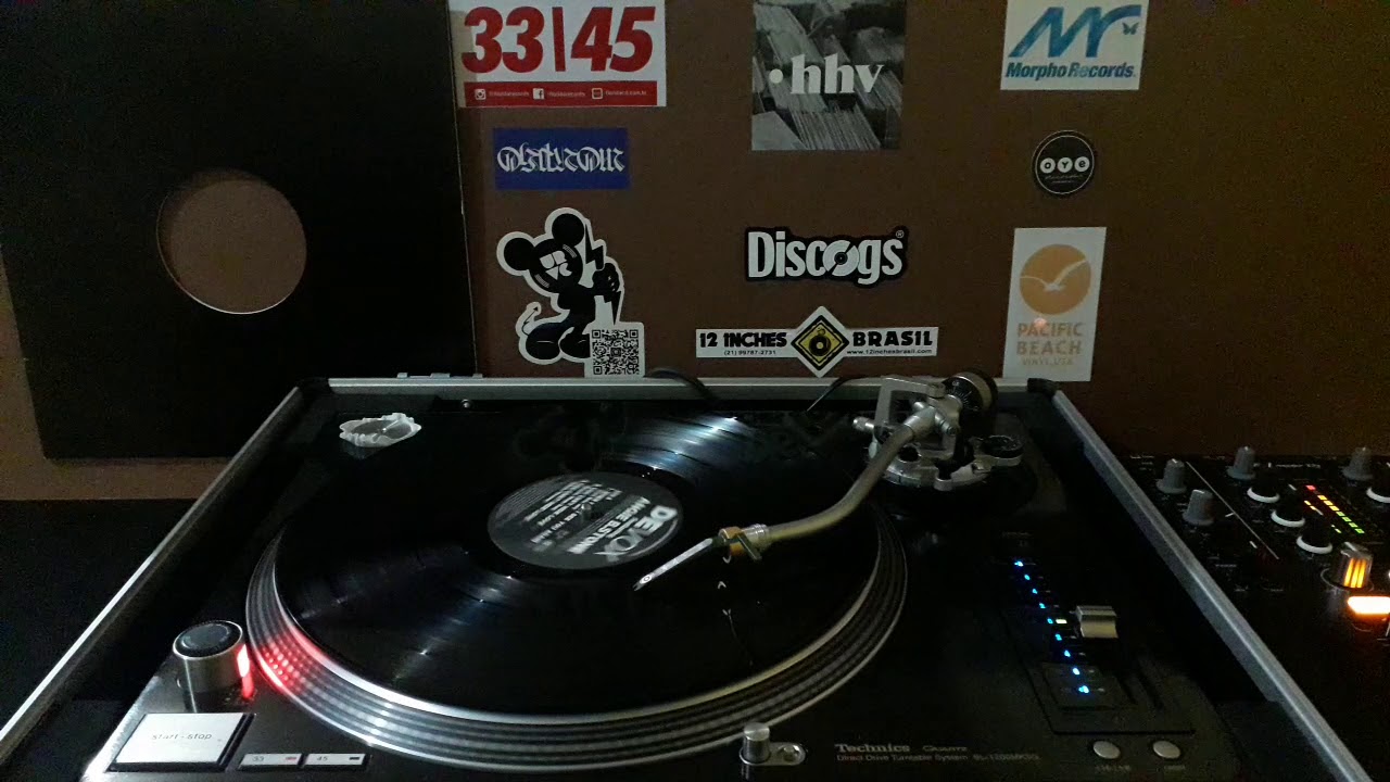 Devox Feat. Angie B. Stone ‎– You Can't Hide Love 12