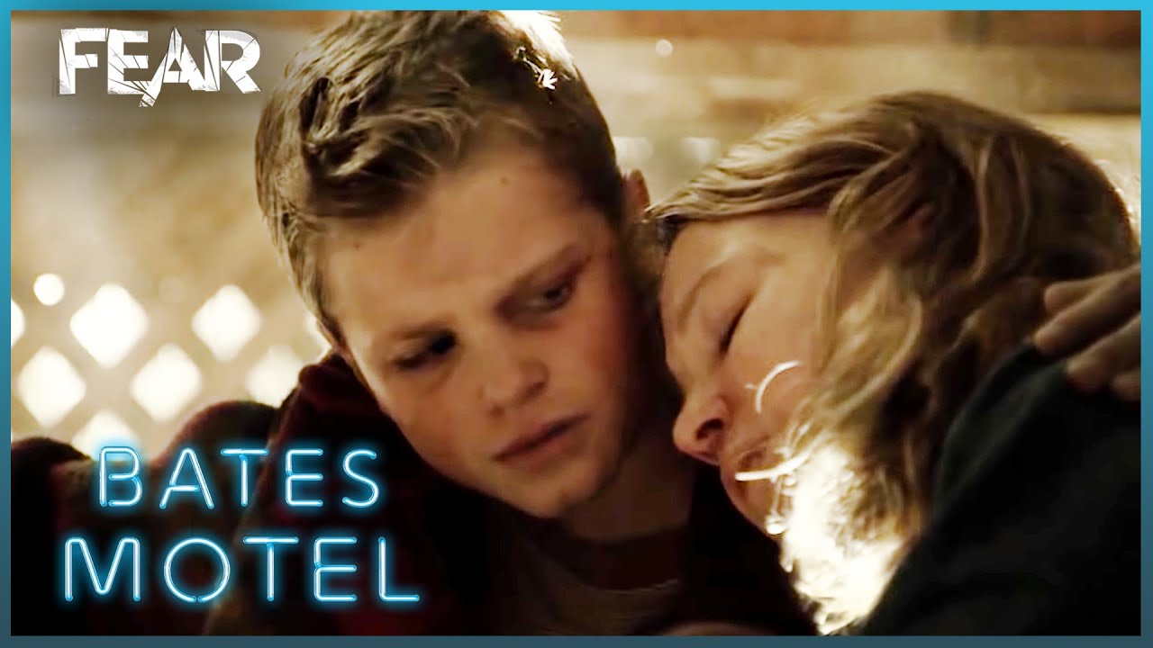 A Flashback To Norma's Childhood | Bates Motel