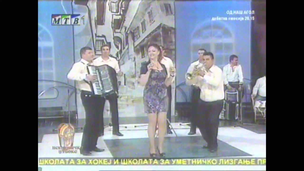 Zivanka Ristova & Grupa Zrak - Ajde mili sine ozeni se - Iselenicki dzuboks 06.11.2011