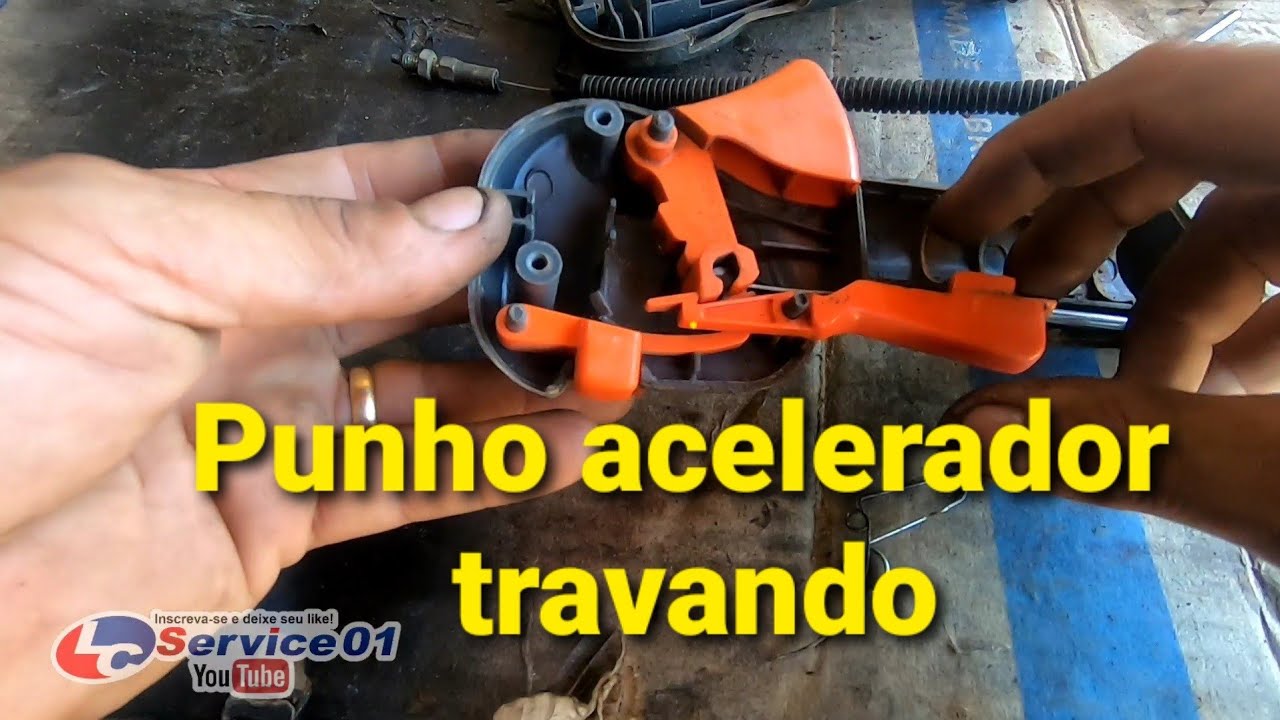 #Husqvarna143 #punhoacelerador  Roçadeira 143cc Husqvana com o punho acelerador travando