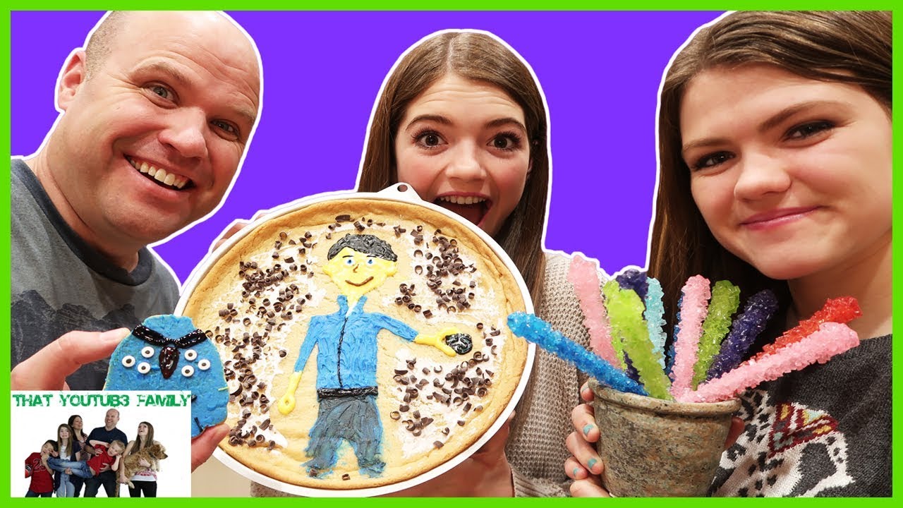 Decorating Giant Cookies! Who Is Best? / That YouTub3 Family