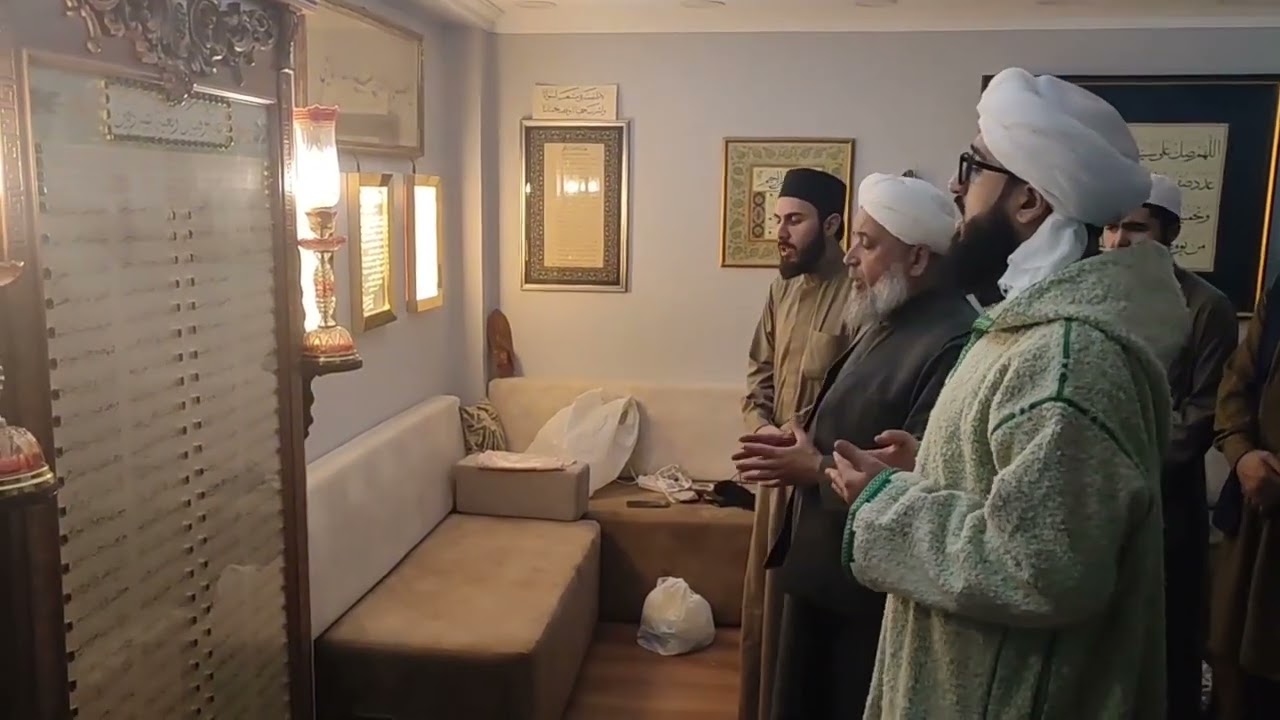 قصيدة طريقتنا مع مقدمتها للإمام السيد الروّاس إلقاء المربي الشيخ محمود الدُّرّة ونجله محمد علي الدرة