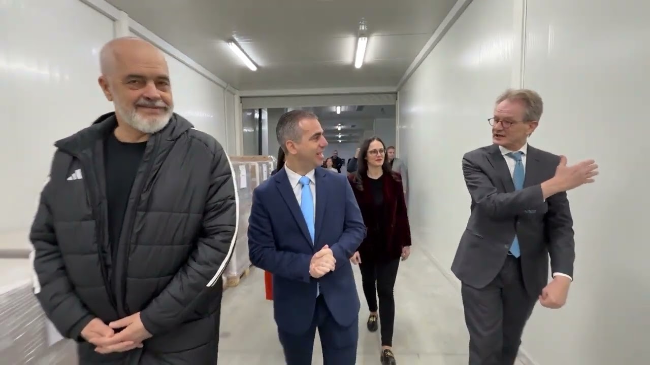 Kryeministri Edi Rama -📍Durrës - Një vizitë në fabrikën “Next Generation Perfumes”,