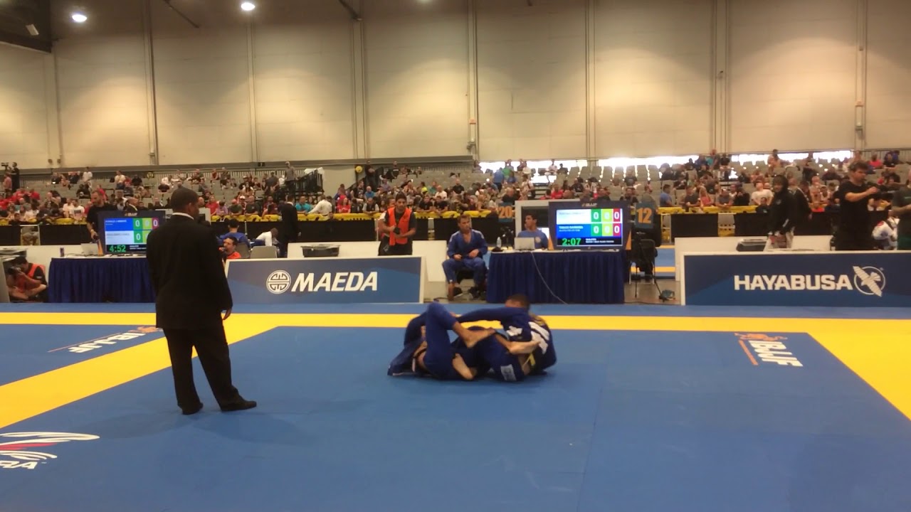 Gustavo Carpio (Checkmat) vs Thiago Barbosa World Master 2017