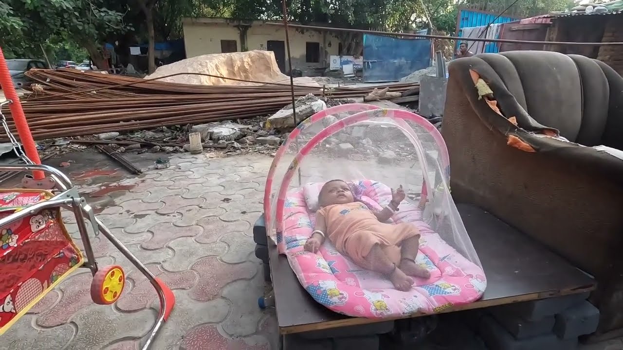 THE TWO FACES OF DELHI, INDIA//DELHI'S RICH AND POOR//THE CONTRAST BETWEEN RICH AND POOR DELHI//
