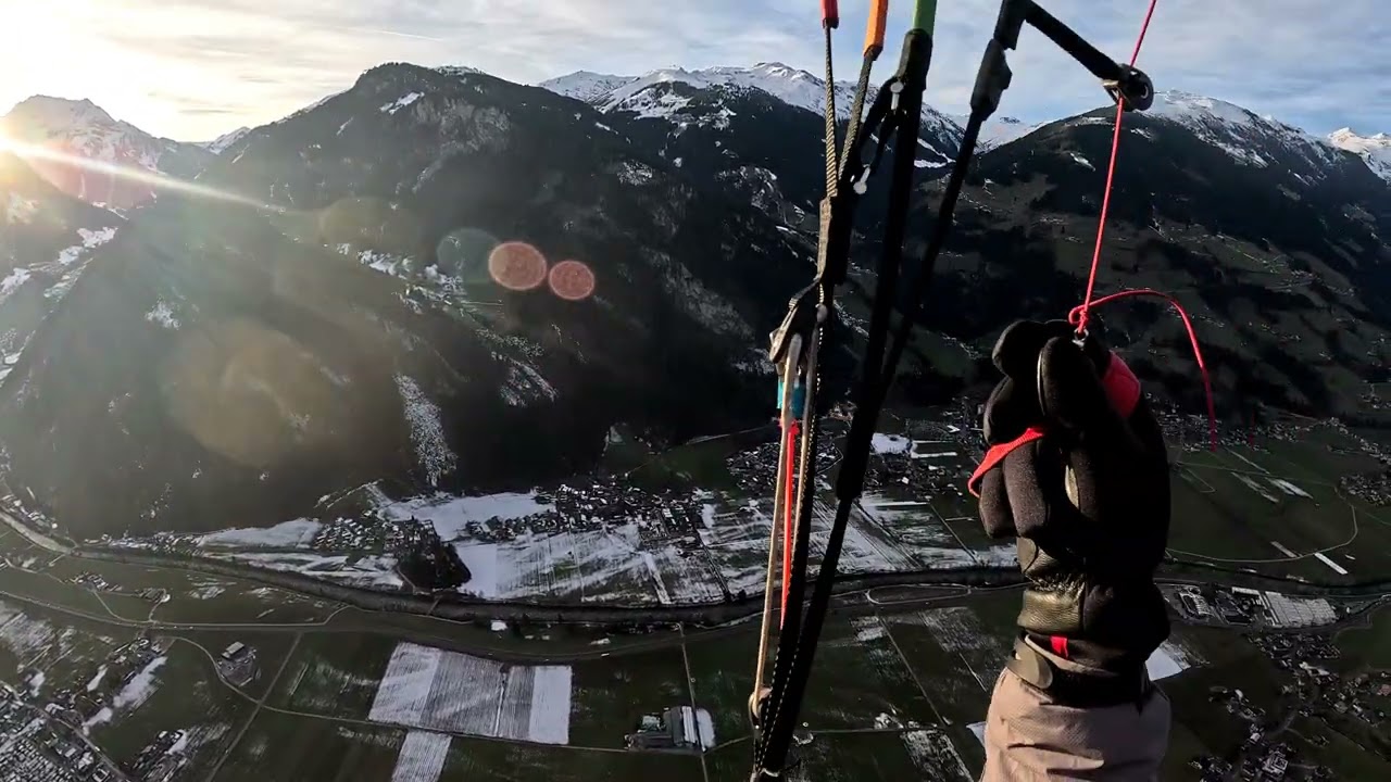 Gleitschirmfliegen vom Penken ins Zillertal