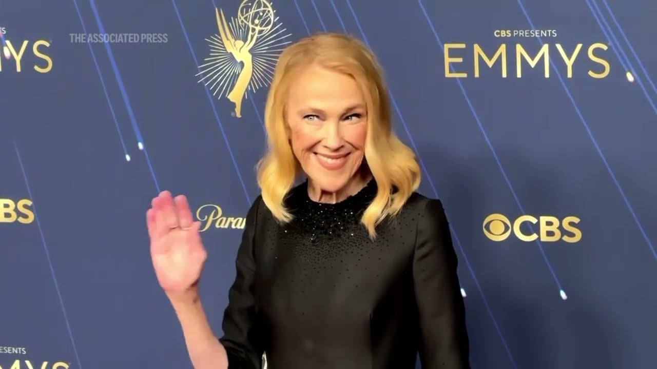 Catherine O'Hara, Emmy-winning Comic Actor of 'Schitt's Creek' and 'Home Alone' Fame, Dies at 71