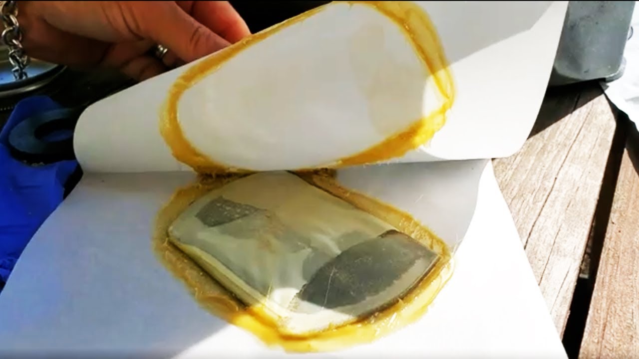 Uncle Stoner | Making Kief Rosin