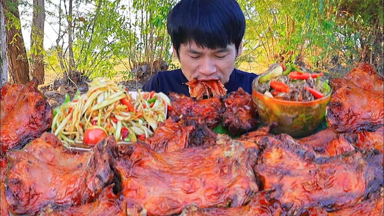 คั่วหนูนาย่างหอมๆแกล้มส้มตำผักสดแซ่บคักอีหลีครับพี่น้องMUKBANG EATING SHOW/โก้อีสานพาแดก