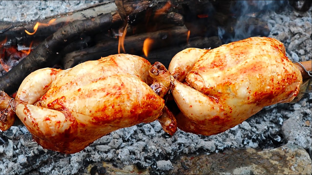 Копченая и жареная курица на водяном колесе | Как сделать водяную мельницу с водяным колесом