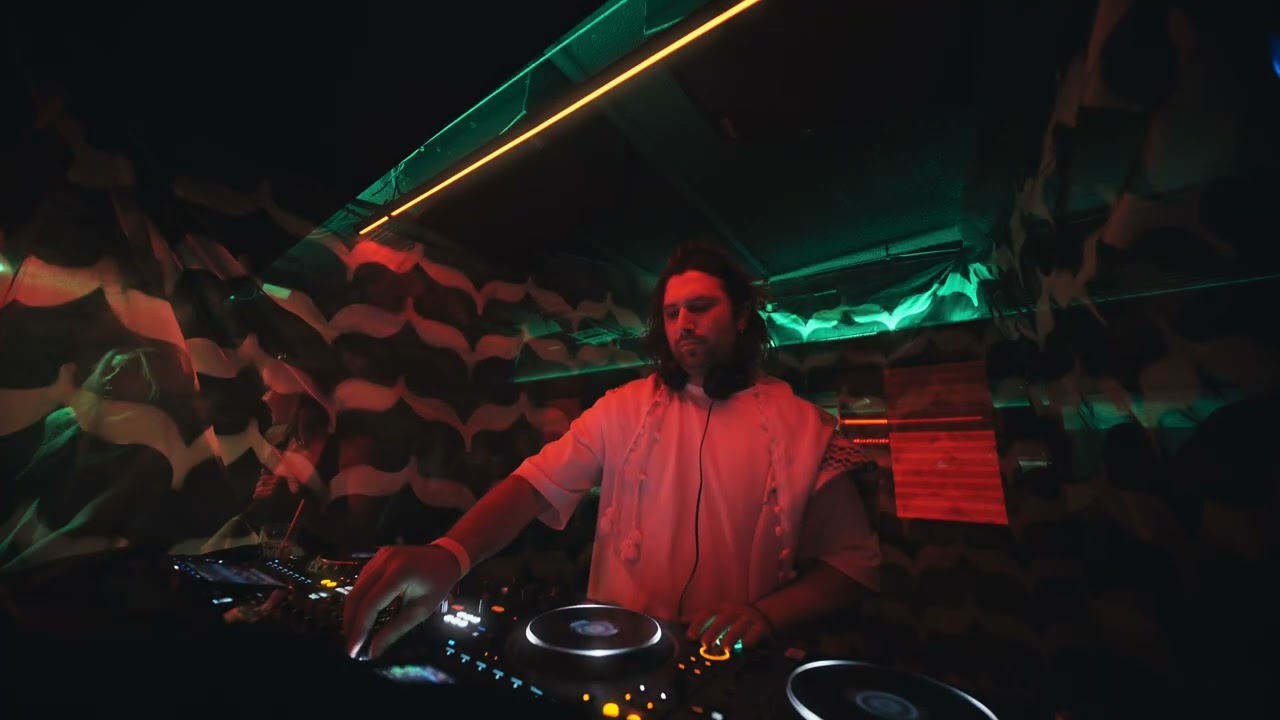 HUMAN MOVEMENT // A HUMAN MOVEMENT PARTY 001 // CIVIC UNDERGROUND EORA (SYDNEY)