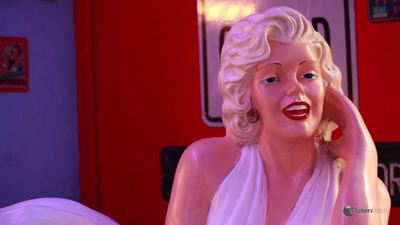 Spot 1950 American Diner!
