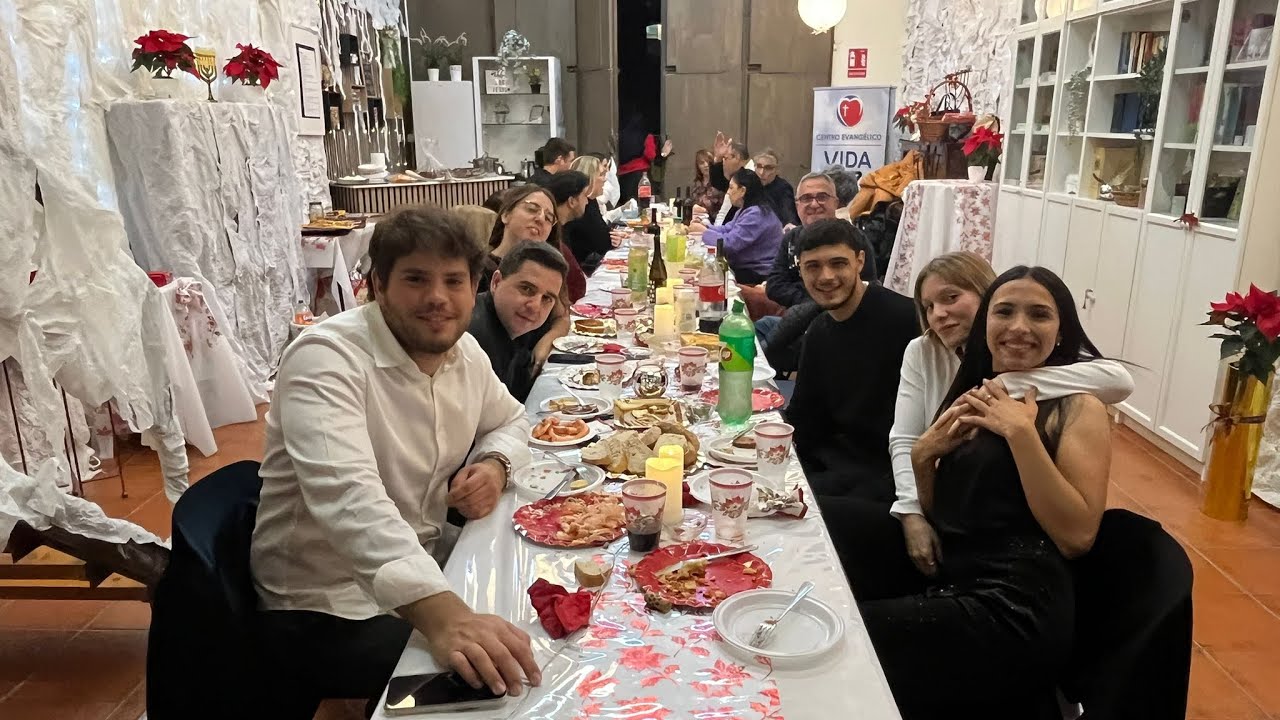 Una NOCHE BUENA junto a nosotros! | Timo&Miri