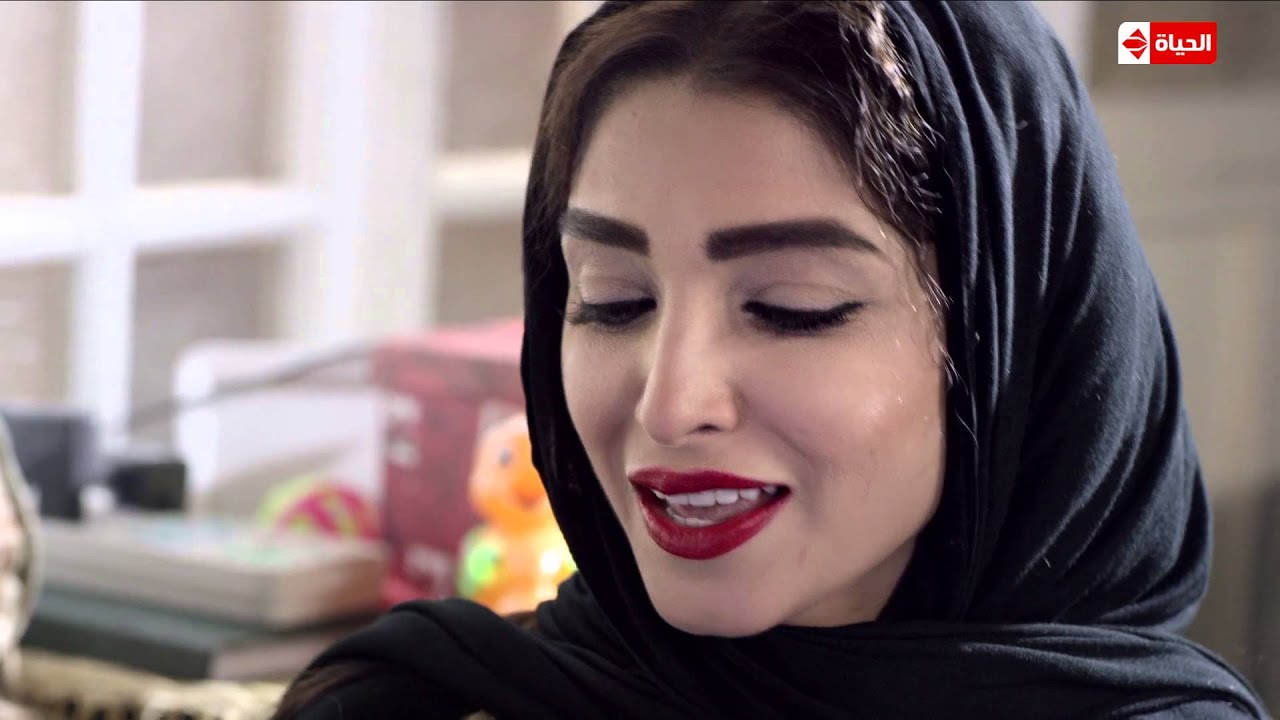 مشهد حزين جدا للفنانة 
