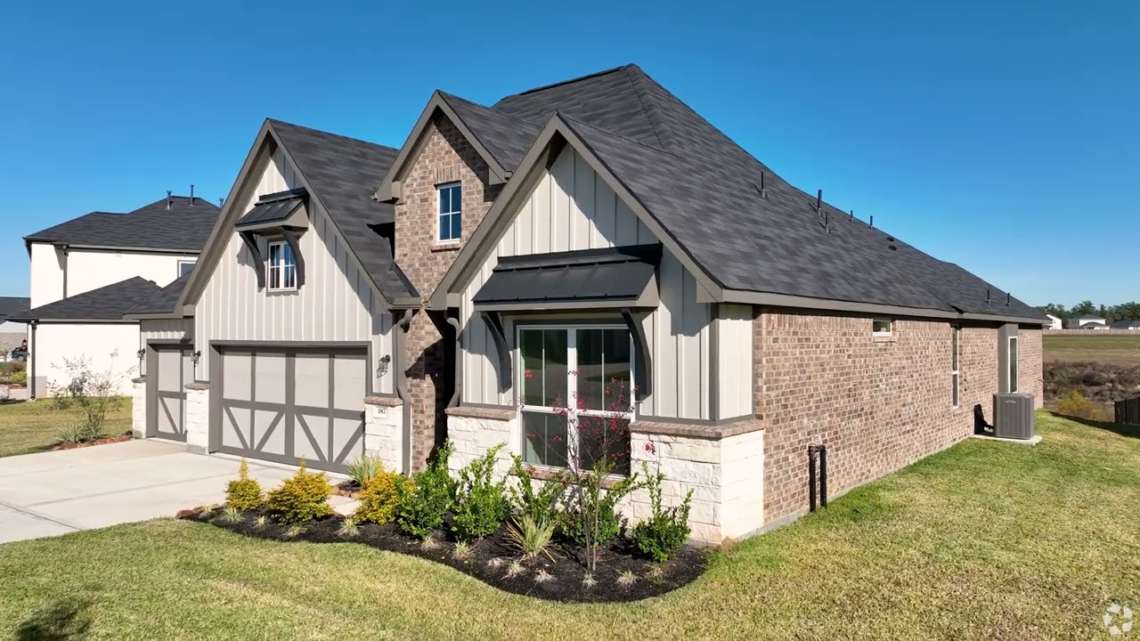 Stonefield Homes community of Waterstone on Lake Conroe