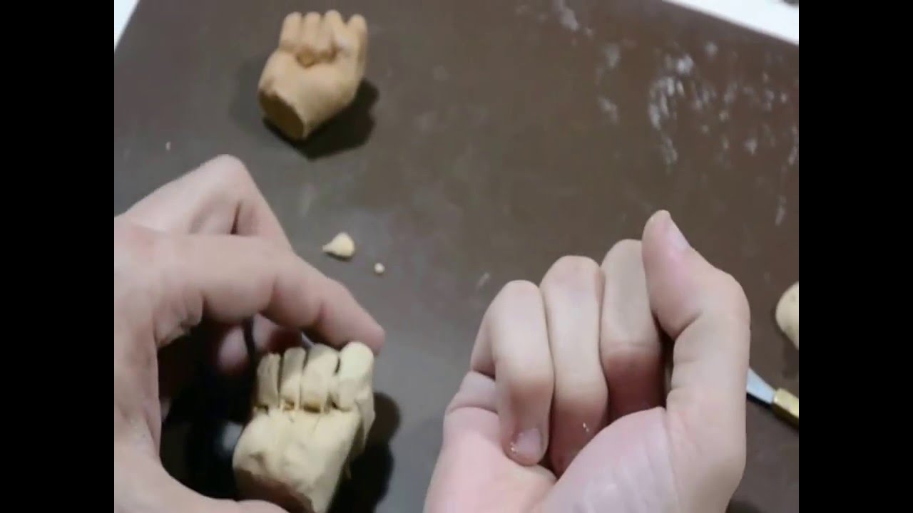 Modelado de una mano con plasticera