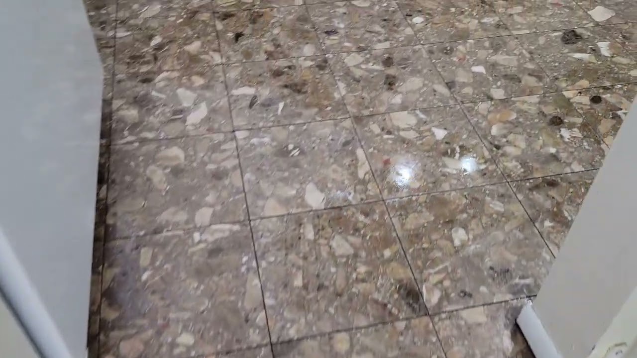 Eco Clean - No Harsh Chemicals @ 900 PSI. Thomas Commercial Floor Cleaning.