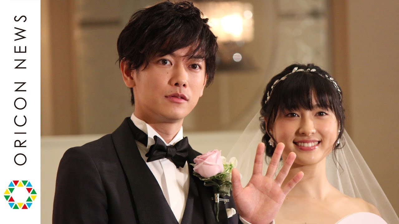佐藤健＆土屋太鳳、ウエディング姿で結婚観を告白　映画『8年越しの花嫁 奇跡の実話』公開直前イベント