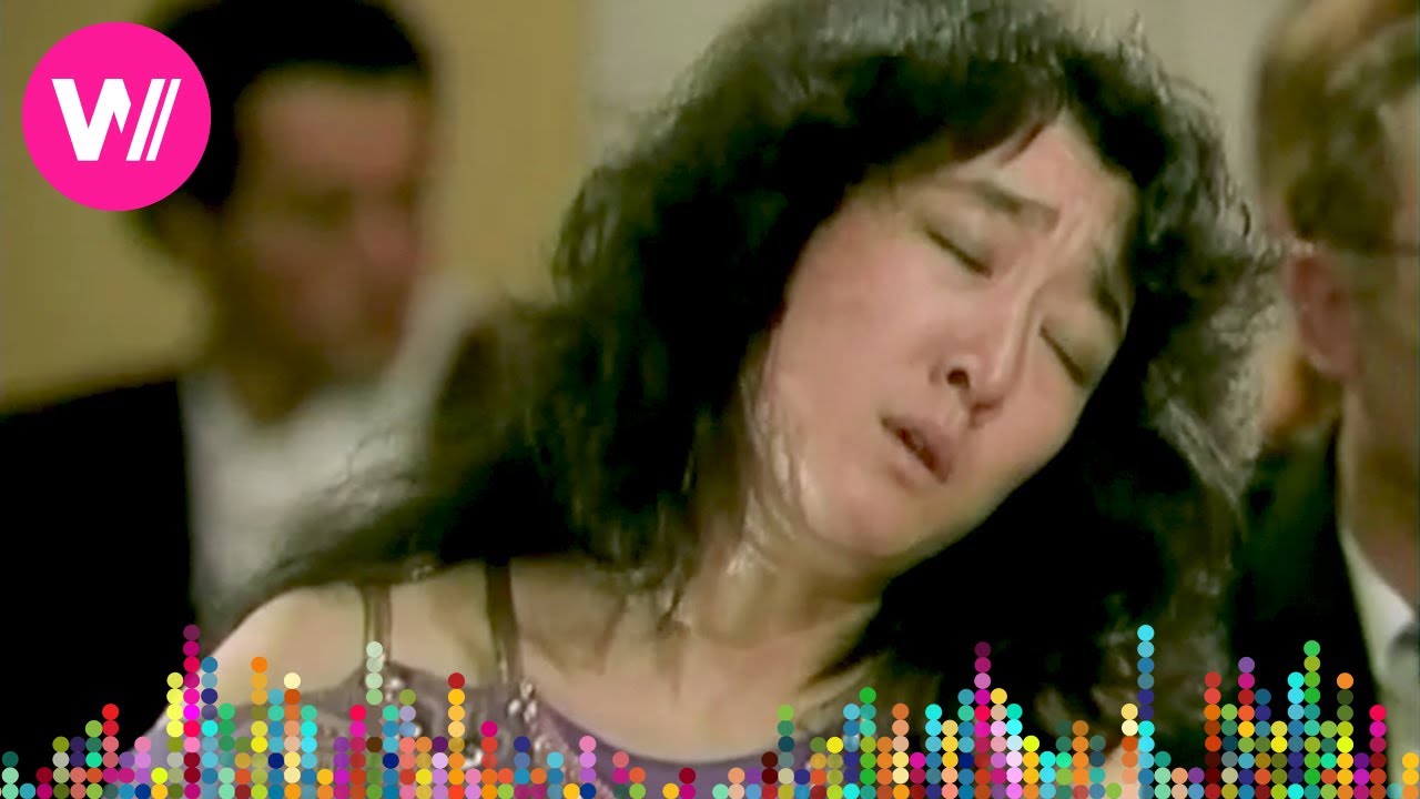 Mitsuko Uchida: Mozart - Piano Concerto K. 271 (Mozarteum Orchestra, Jeffrey Tate)