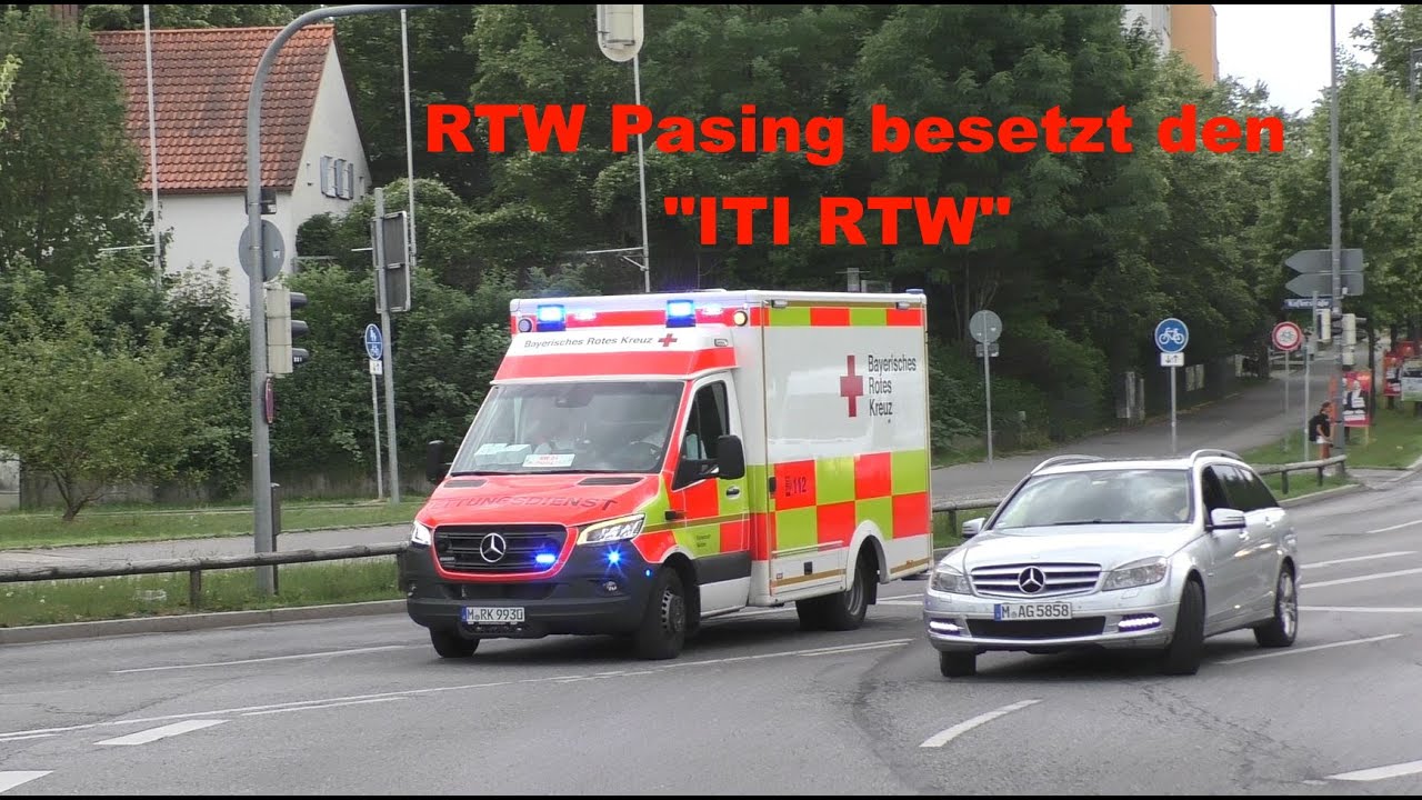 Rettungswagen Pasing mit Sondersignal zur Wache & Ausrücken des Intensivtransportinkubatoren RTW.