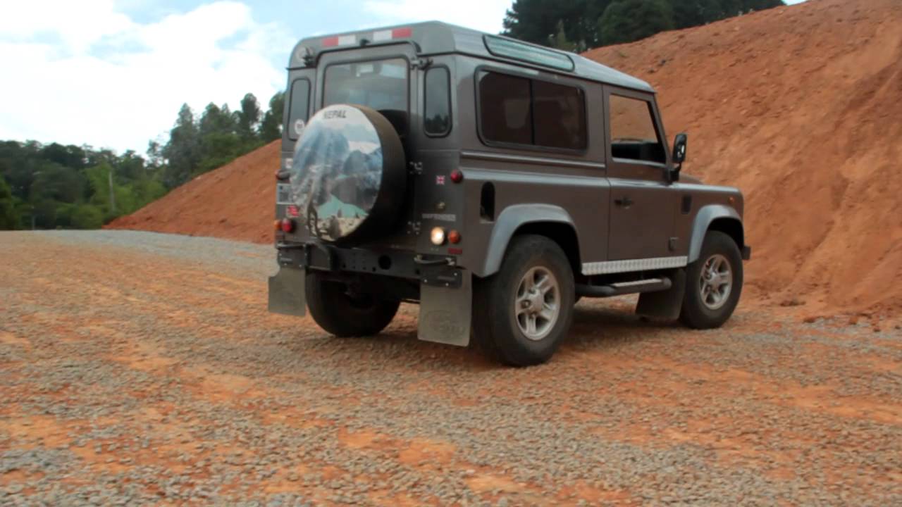 LR Defender PUMA Climbing Hill