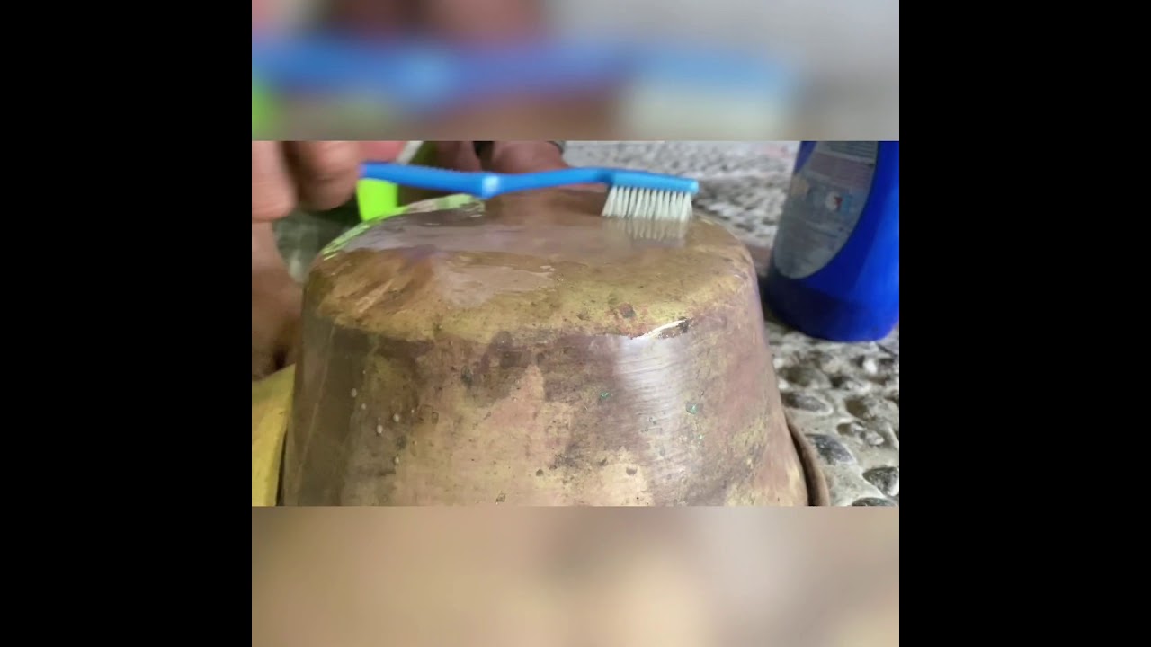 CARA MEMBERSIHKAN BARANG KUNINGAN DENGAN CEPAT DAN MENGKILAT - Rusty Brass Bowl Cleansing