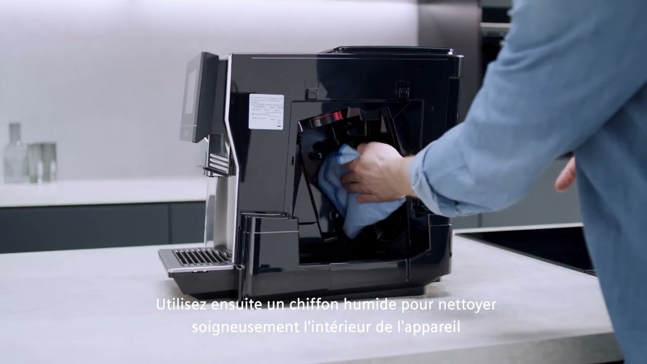 Machine à café EQ700 - Nettoyer l'unité de percolation