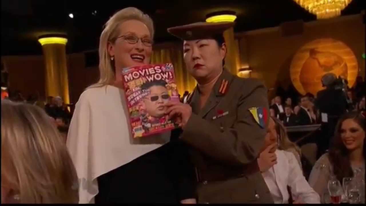 2015 Golden Globes Benedict Cumberbatch Photobombs Meryl Streep and Margaret Cho