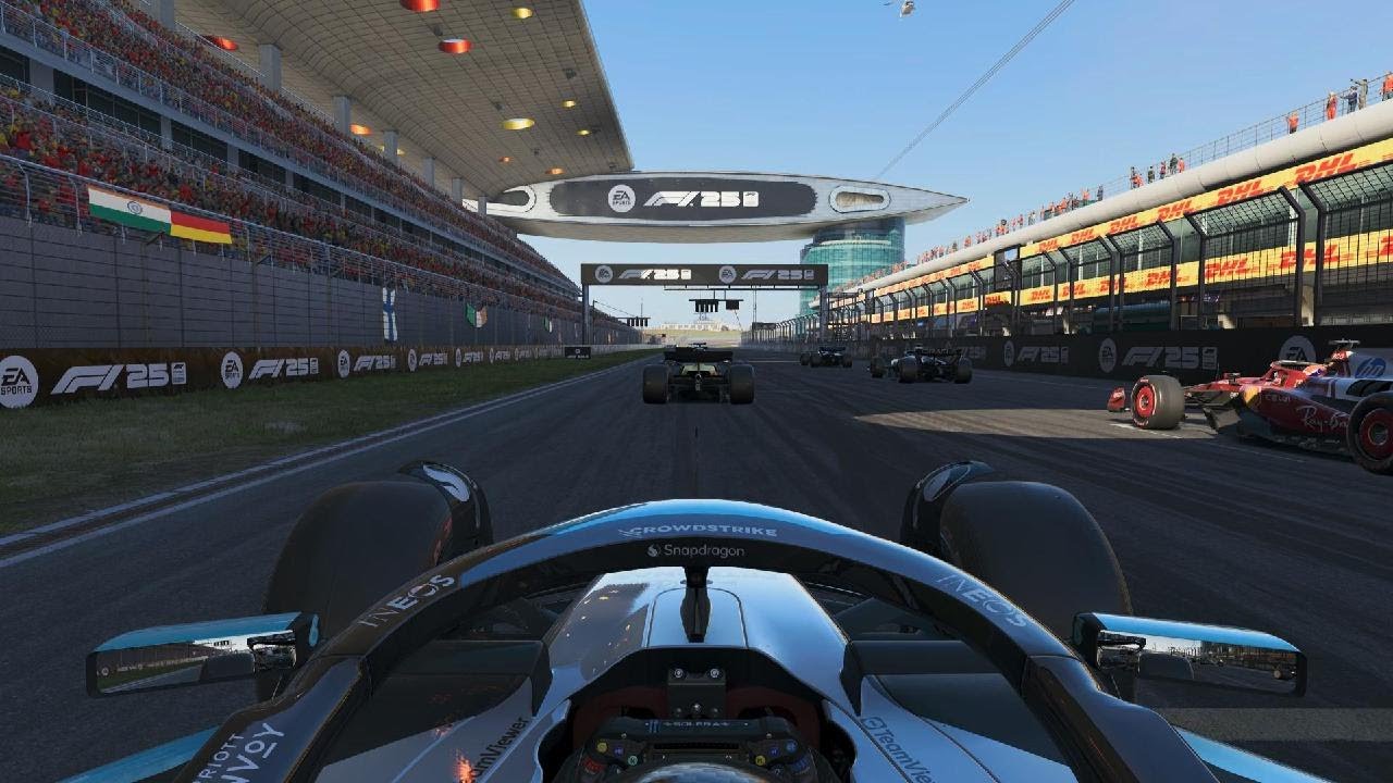 F1 25 tentando correr com a asa zoada